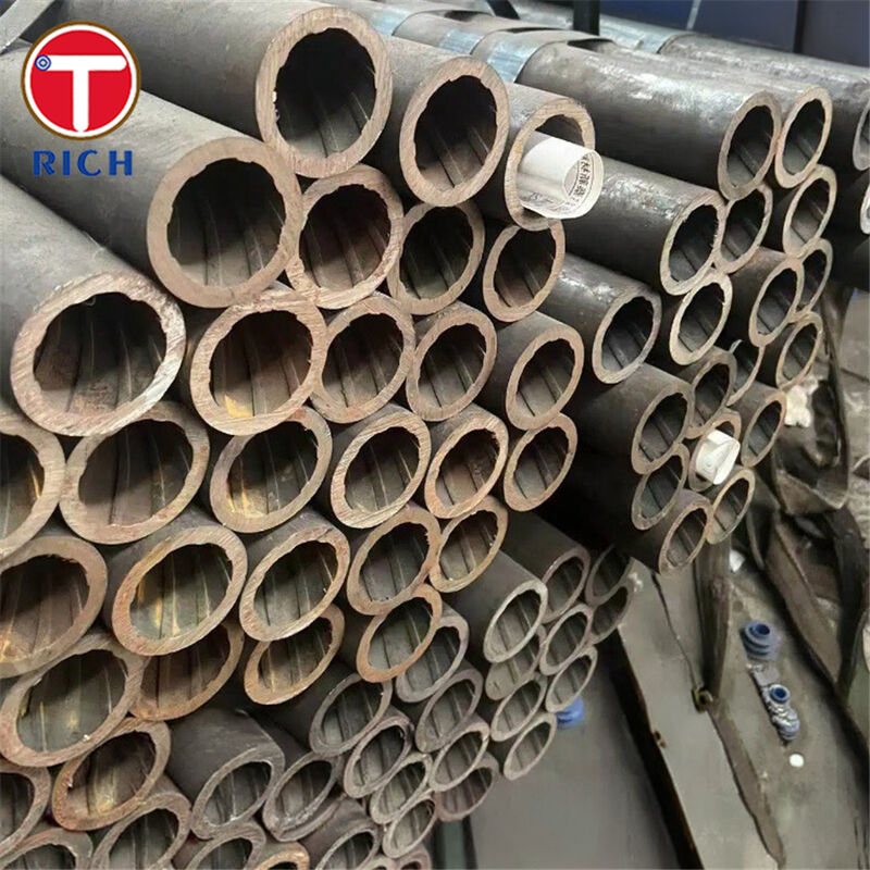 ASME SA213 Klasse T12 Interne draad naadloze laaggelegeerde warmtewisselaarbuis met Cr-Mo-ontwerp en 30-325 mm OD