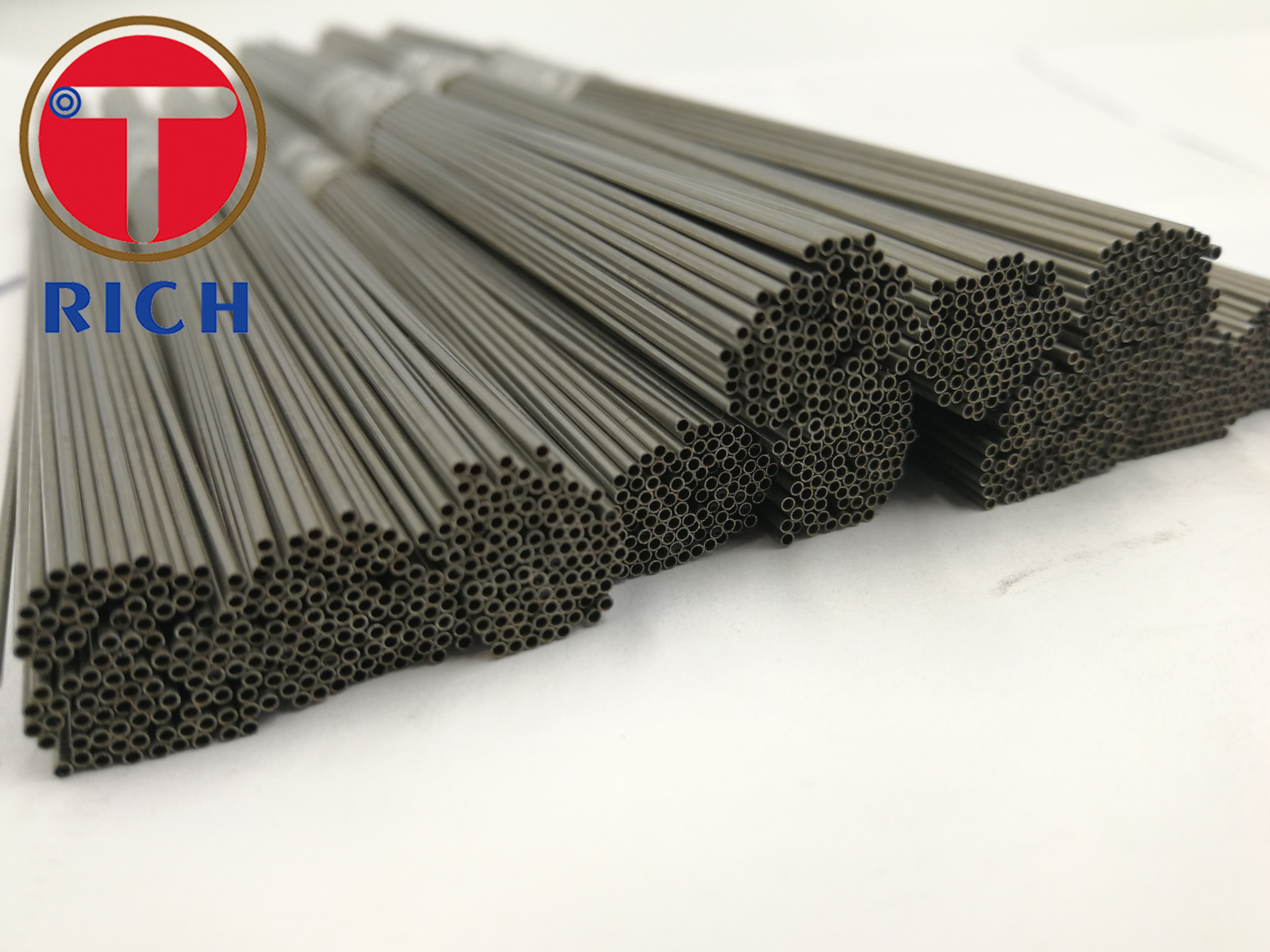 De gelaste Naadloze Heldere Onthardende Pijp 316Ti 321 2205 van het Precisiestaal 1