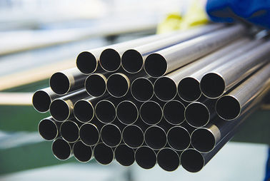 Goede prijs. De gelaste Buis van het Titanium Koudgetrokken Naadloze Staal ASTM B338 GR2 online