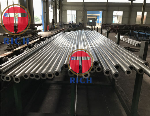 Goede prijs. ASTM A519 AISI 4130 Buis van het de Buis14x4 14x4.5 Koudgetrokken Staal van het Legeringsstaal de Naadloze Ronde online